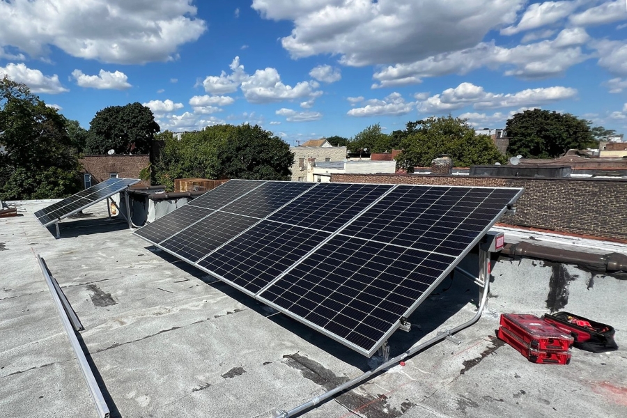 solar installation on commercial rooftop